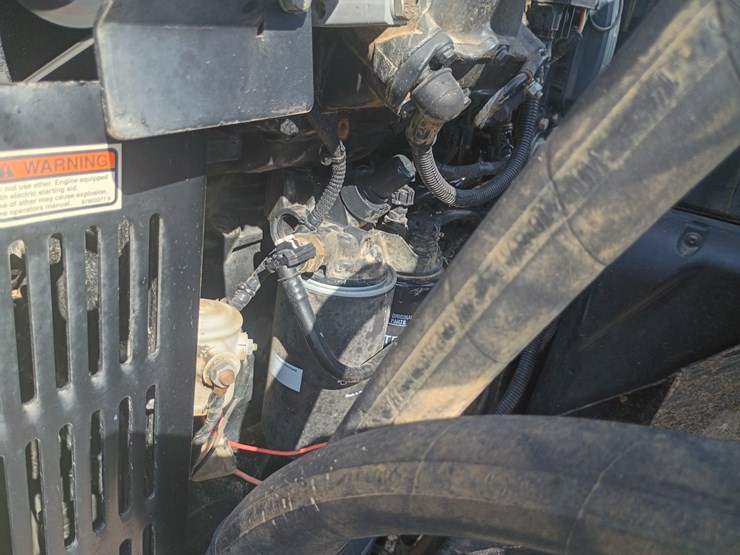 2021-new-holland-ts6.110-image-18