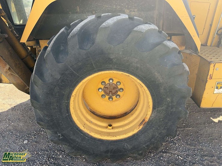 1994-deere-410d-image-10