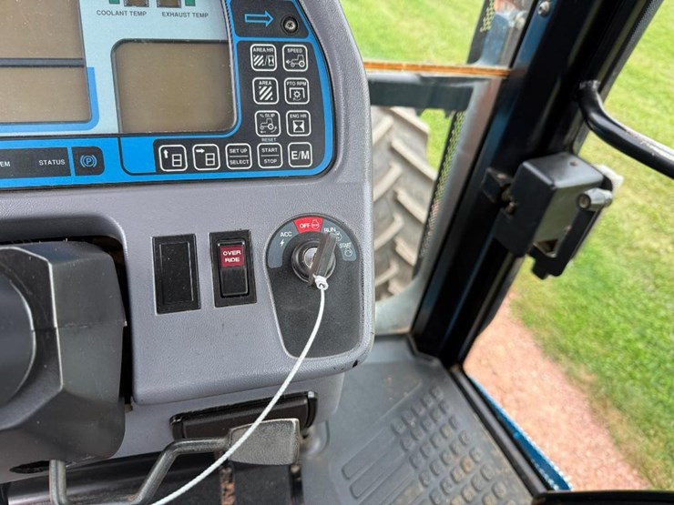 new-holland-8670-image-52