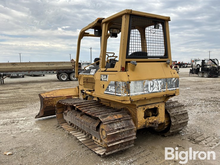 2006-caterpillar-d4g-image-7