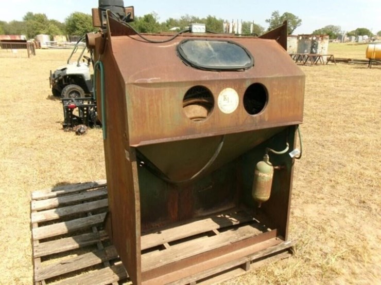 sandblasting-cabinet-image-1