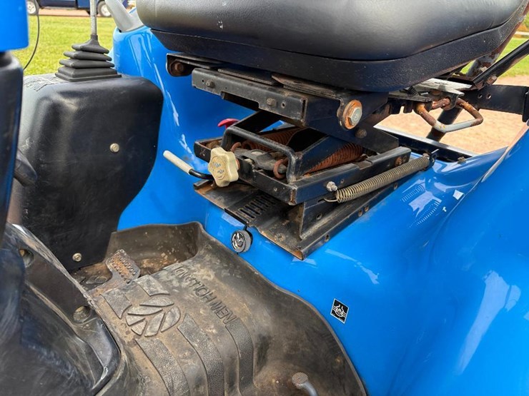 new-holland-tc25d-image-35