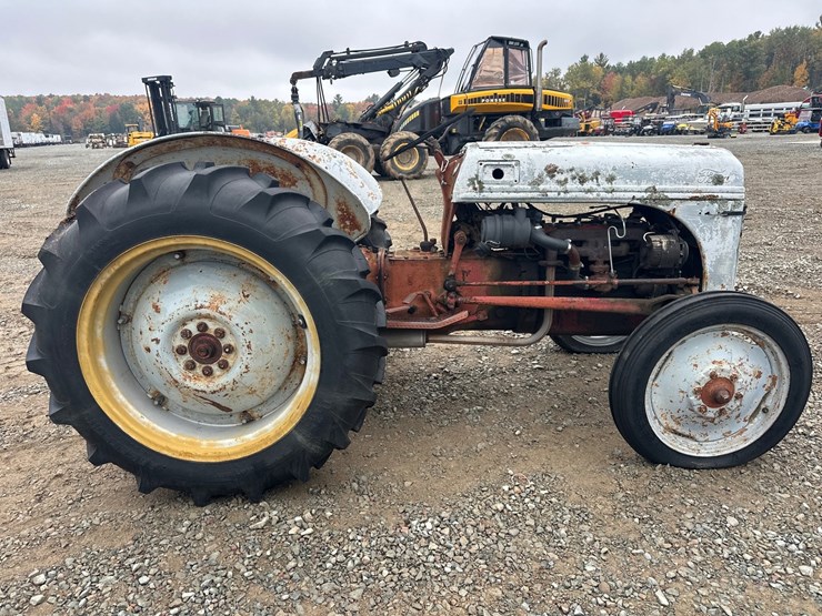ford-8n-image-6