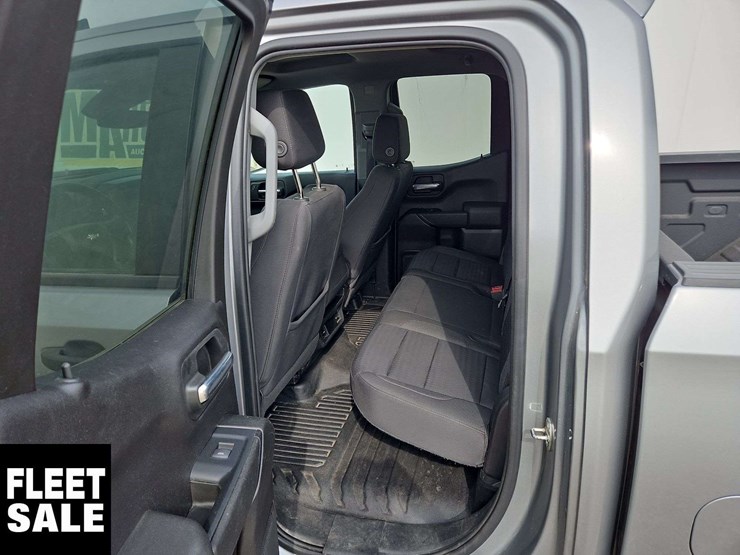 2023-chevrolet-silverado-1500-image-14