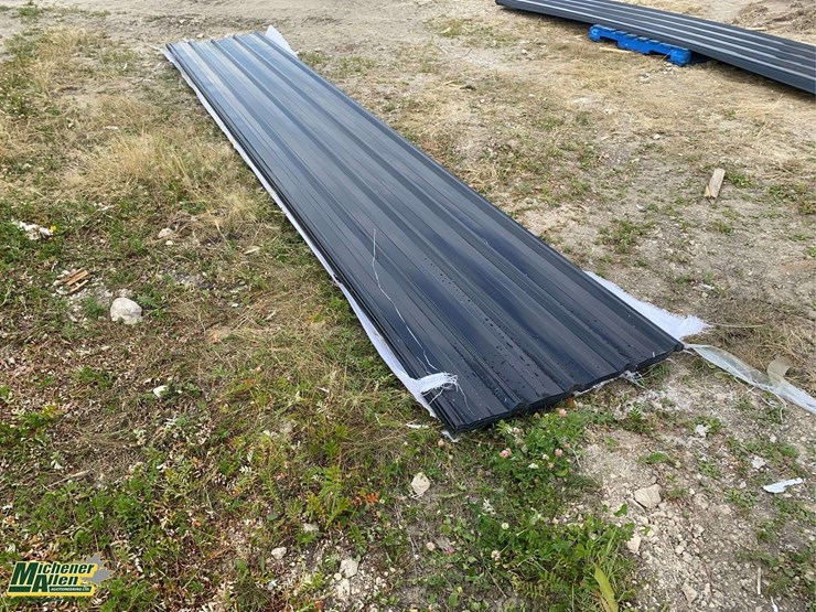 black-metal-siding-18ft-(approximately-50-pieces)-image-4