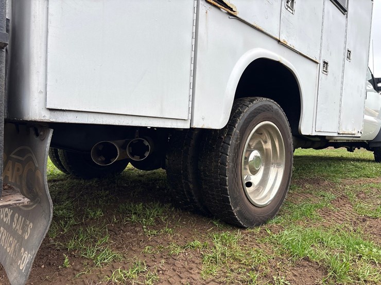 2015-ford-f550-image-20
