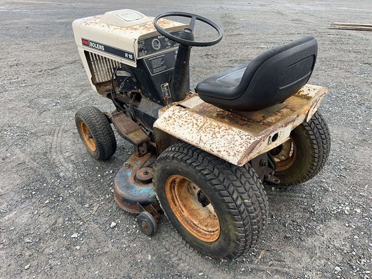 bolens-h-16-lawn-tractor-with-blower-and-snow-blade--no-engine-image-7