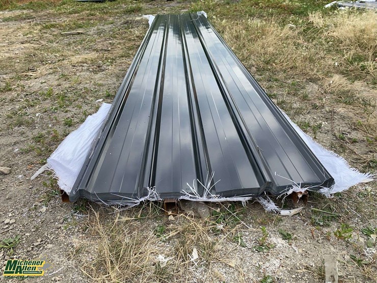 black-metal-siding-18ft-(approximately-50-pieces)-image-3