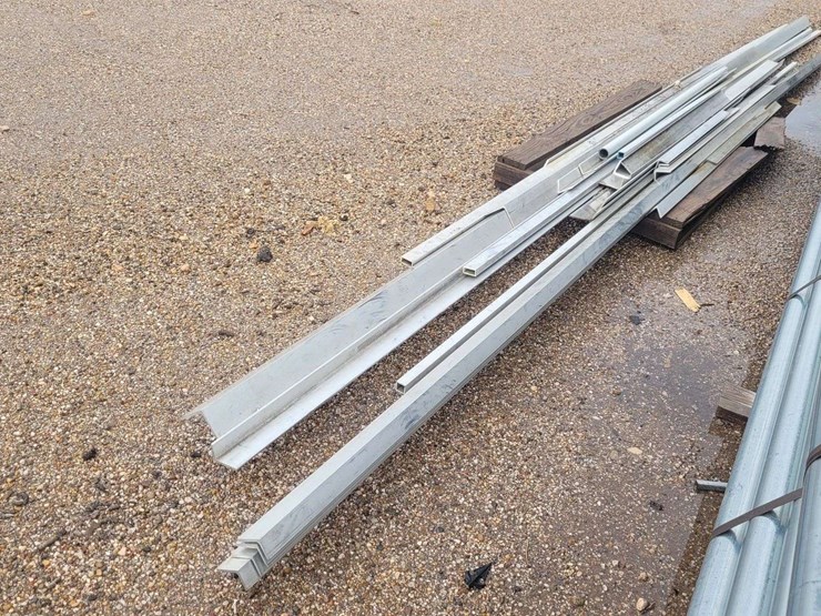 (6)-25'-lengths-of-2"x3"-aluminum-angle-iron-image-6