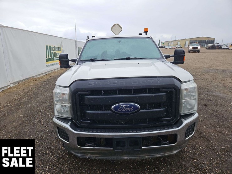 2015-ford-f350-image-8