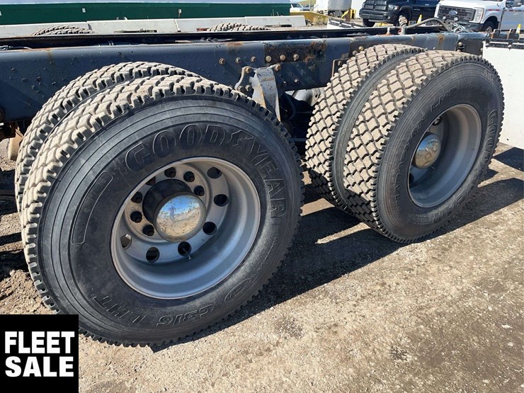 2018-western-star-4900-image-11