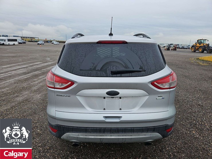 2015-ford-escape-se-image-6