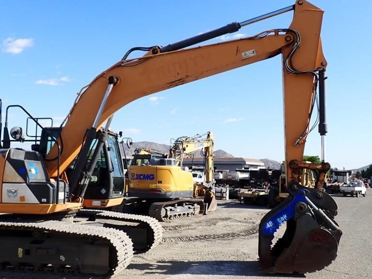 case-cx210d-image-6