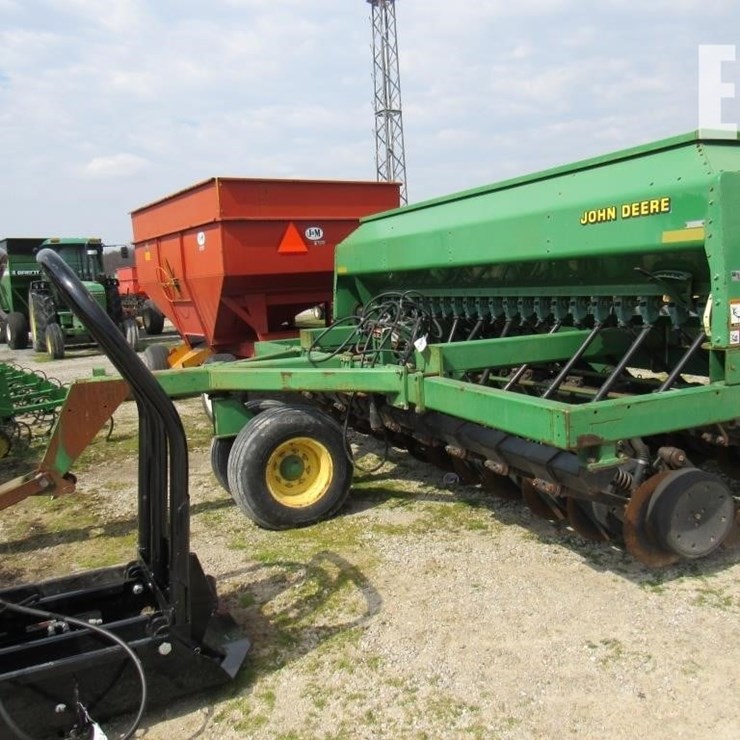 1998 JOHN DEERE 1560