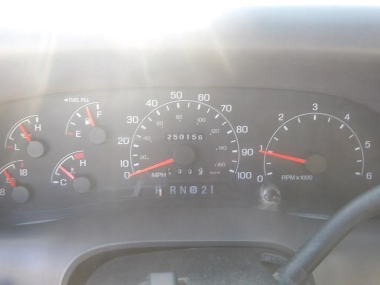 2001-ford-f350-image-23