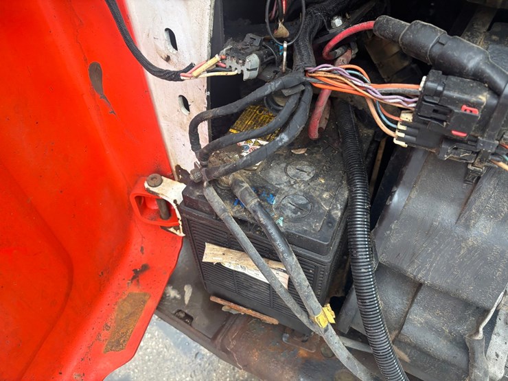 2015-bobcat-t770-image-31