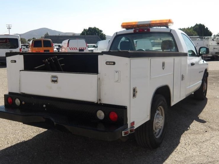 2005-dodge-ram-2500-image-3