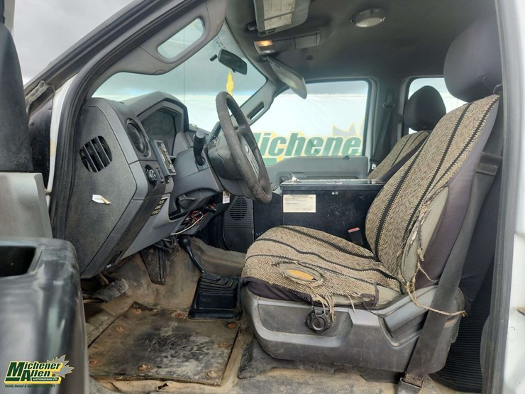 2013-ford-f550-image-13