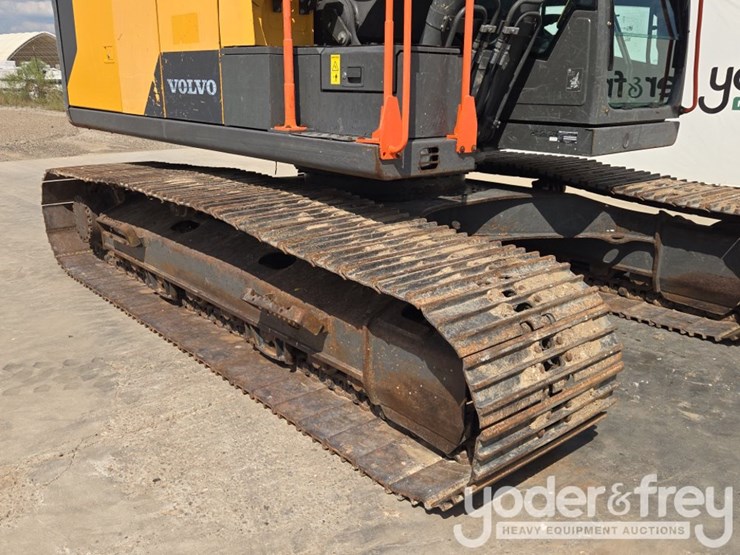 2021-volvo-ec200el-image-14