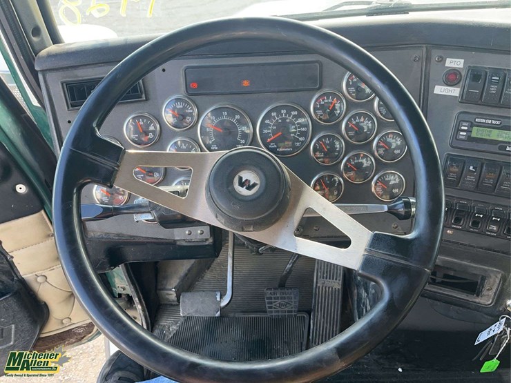 2007-western-star-4900-image-20