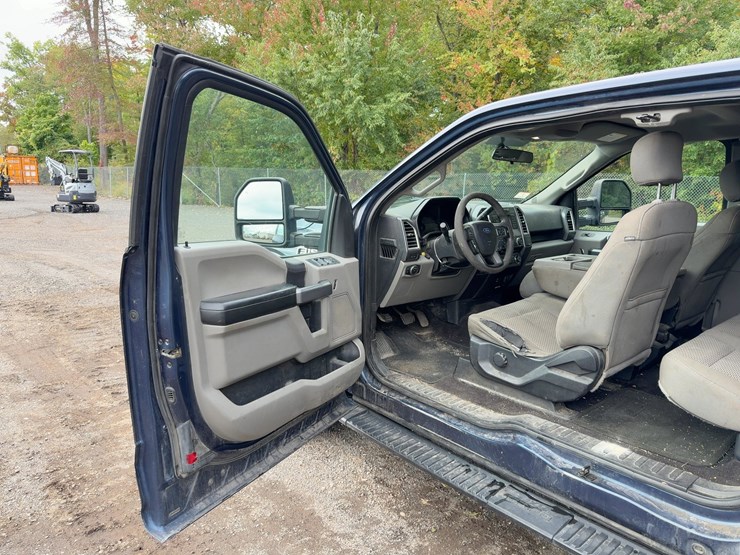 2017-ford-f150-xlt-image-17