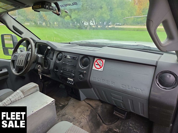 2011-ford-f350-image-17
