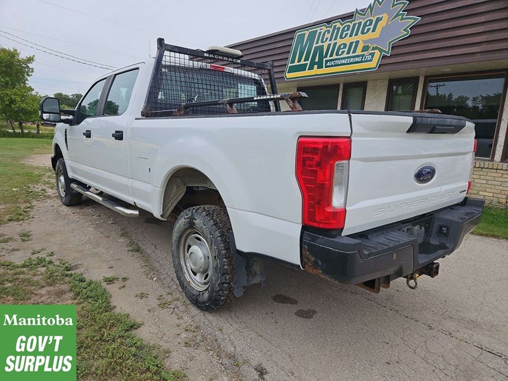 2017-ford-f250-image-8