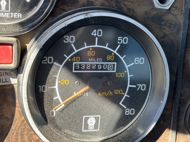 1993-kenworth-t600-image-37