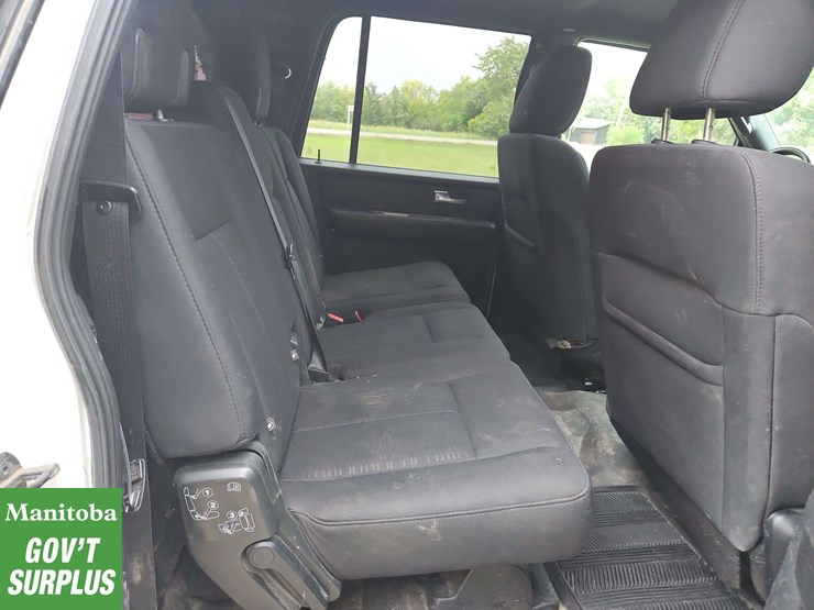 2015-ford-expedition-image-23