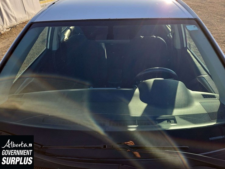 2015-toyota-rav4-le-image-29