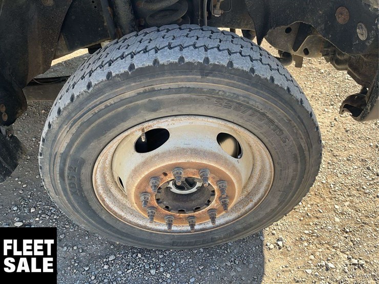 2016-ford-f550-image-12