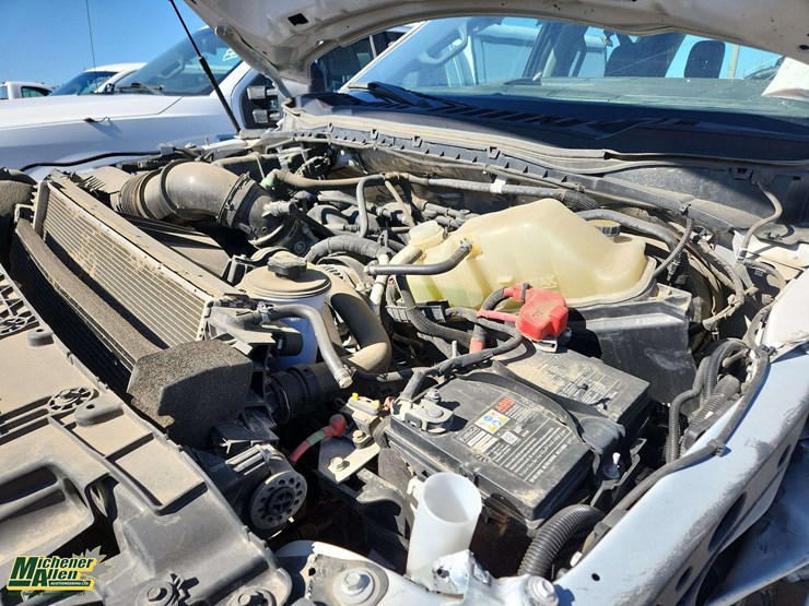 2023-ford-f250-image-33