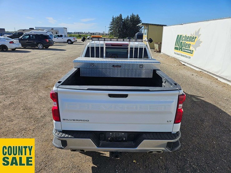2023-chevrolet-silverado-1500-image-6