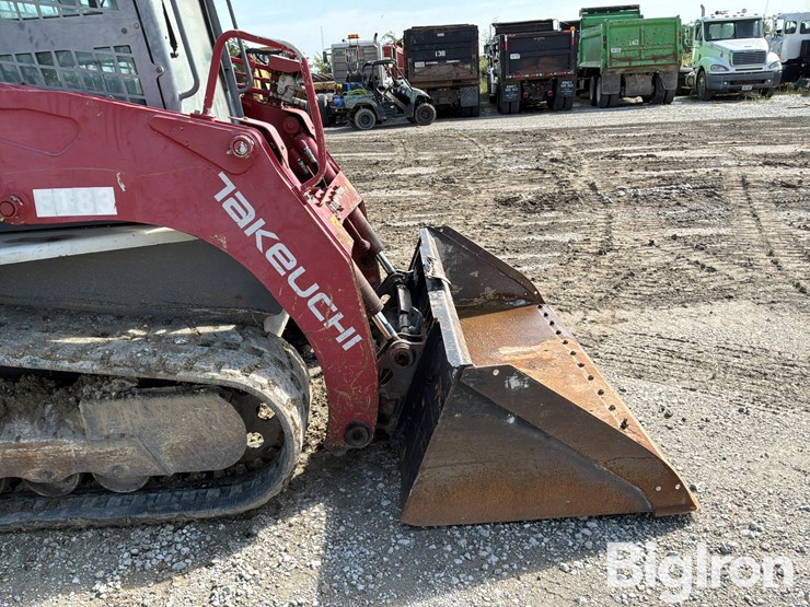 2019-takeuchi-tl12r2-image-17