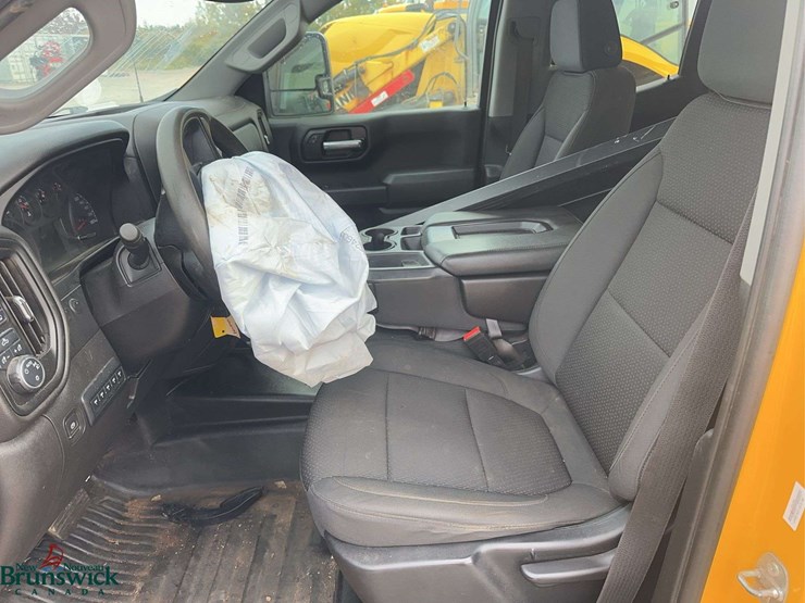 2021-chevrolet-silverado-1500-image-21