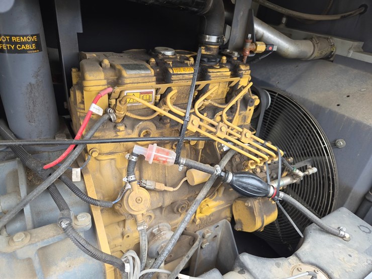 2016-caterpillar-c2.2-image-15