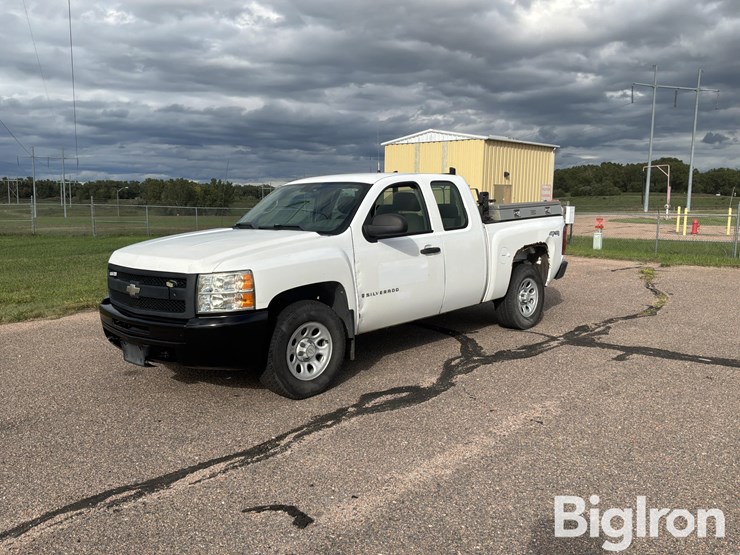 2009-chevrolet-silverado-1500-image-1