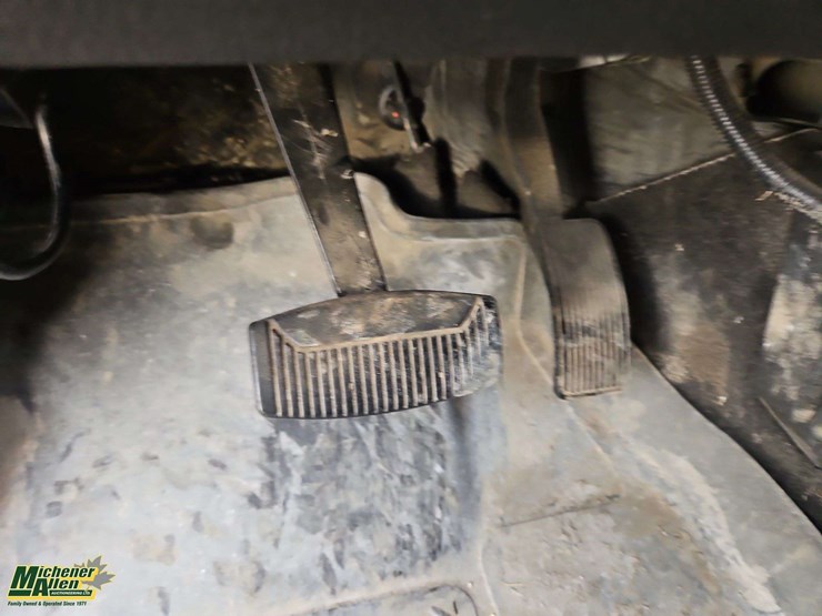2011-ford-f350-image-28