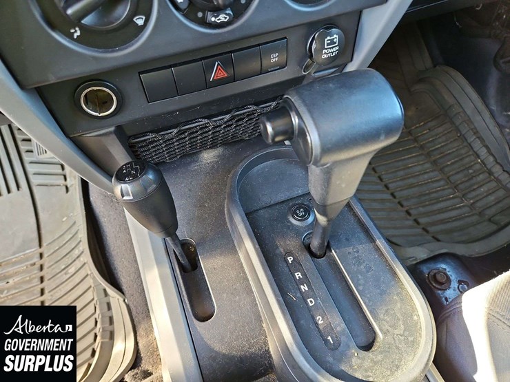2009-jeep-wrangler-image-21