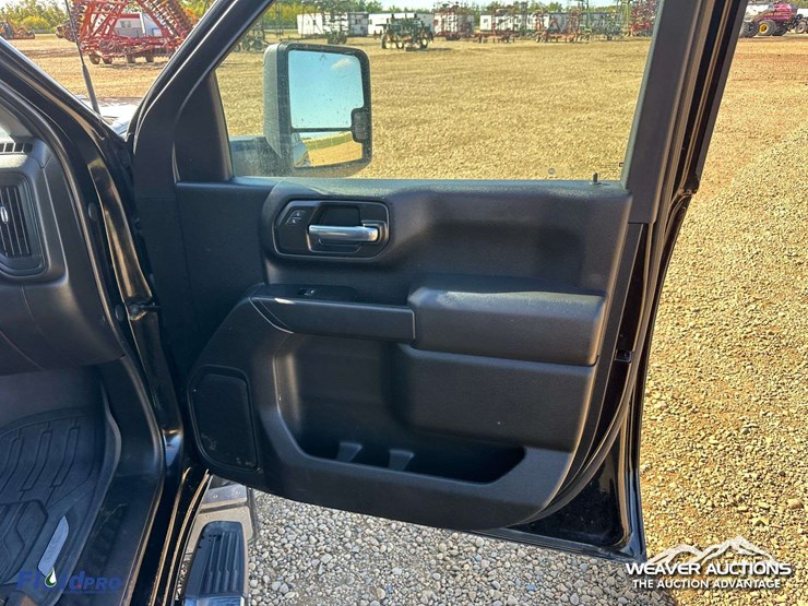 gmc-sierra-2500hd-image-35