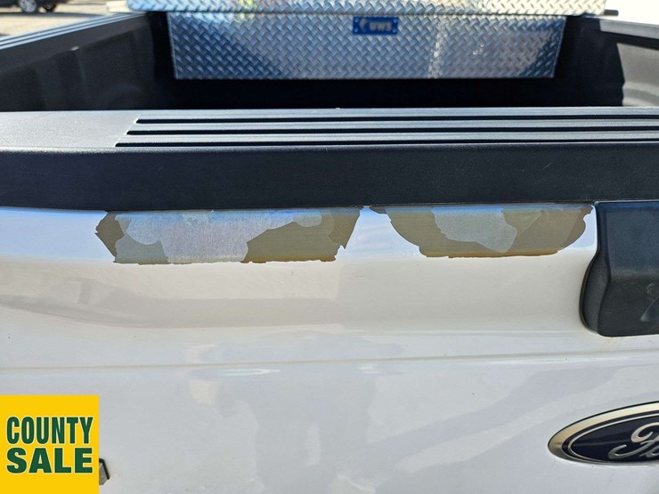 2017-ford-f150-image-31