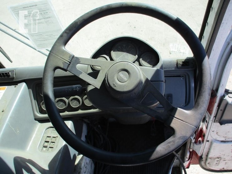 2005-freightliner-condor-image-13
