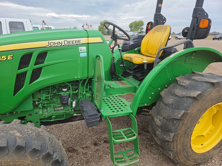 john-deere-5045e-image-13