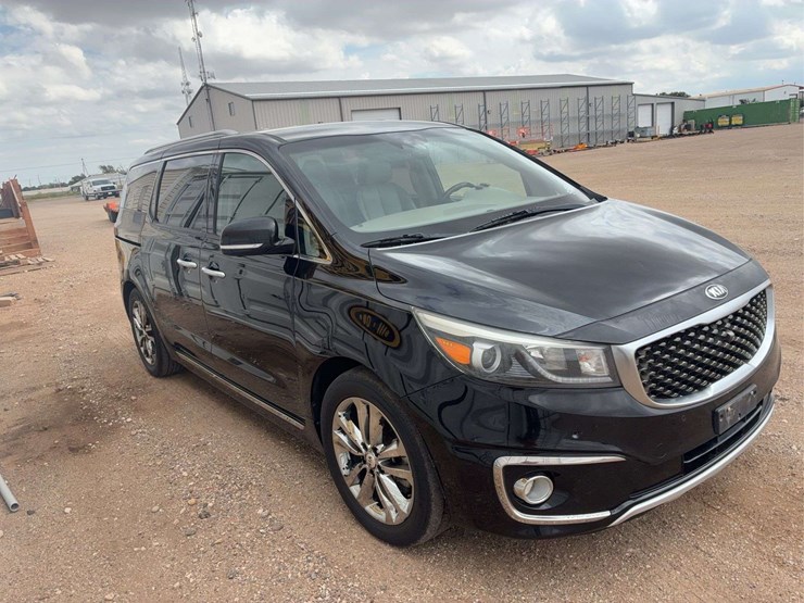 2017-kia-sedona-image-2
