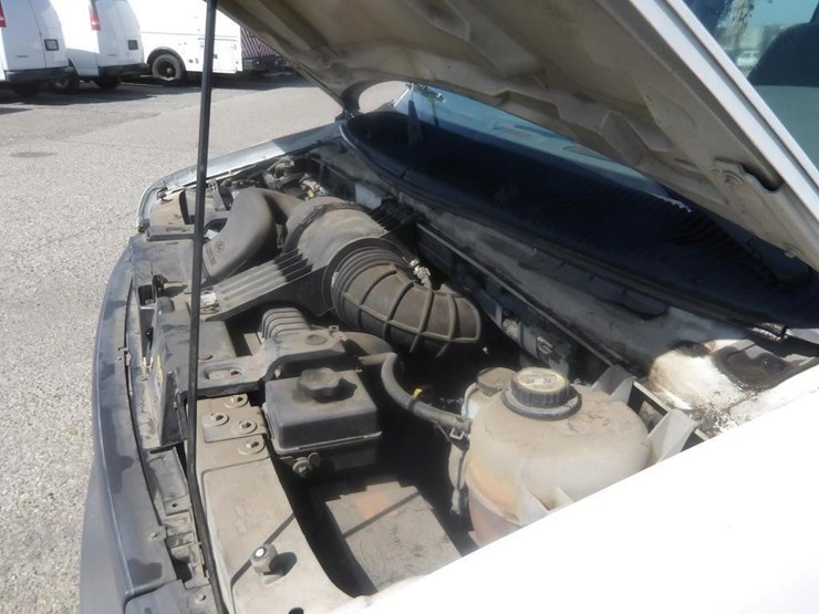 2003-utility-van-image-7