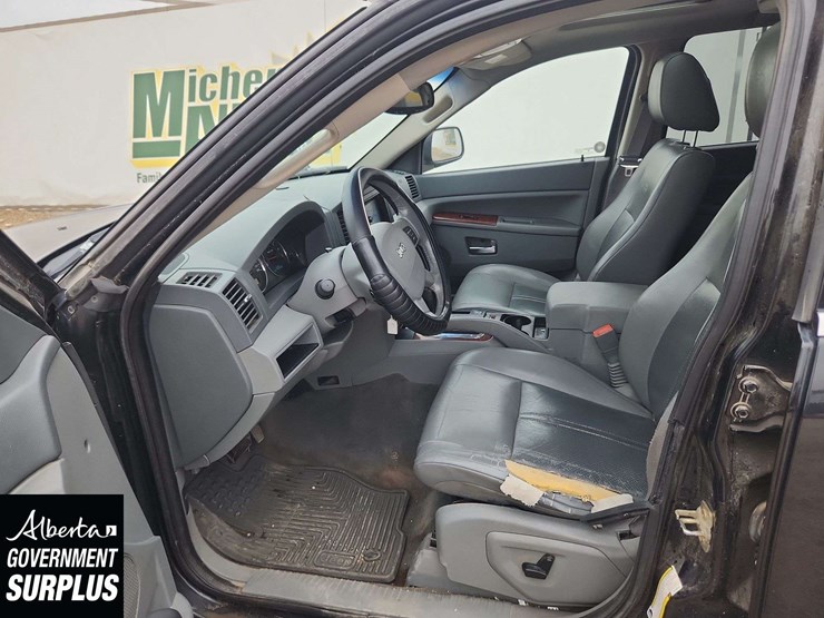 2006-jeep-grand-cherokee-limited-image-17