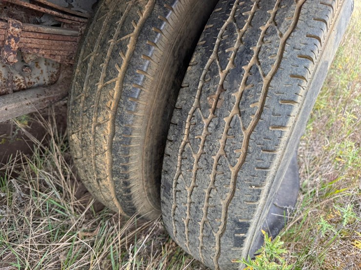 ford-f350-xl-image-49