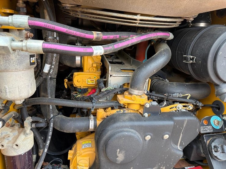 caterpillar-299d2-xhp-image-26