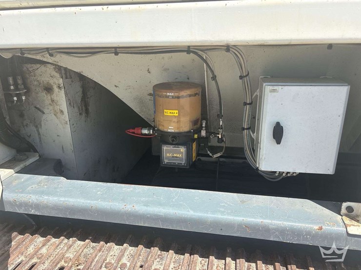 2021-metso-m-and-j-preshredder-4000m-dual-shaft-tracked-tire-shredder-machine-w/-extra-parts-image-45