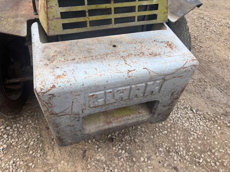 #3332-•-clark-it40b-forklift-image-16